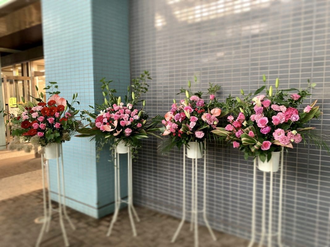 スタンド花の配達承ります! 2 EB72EE50 A8DC 4E27 B7FB 17175C4BB47B