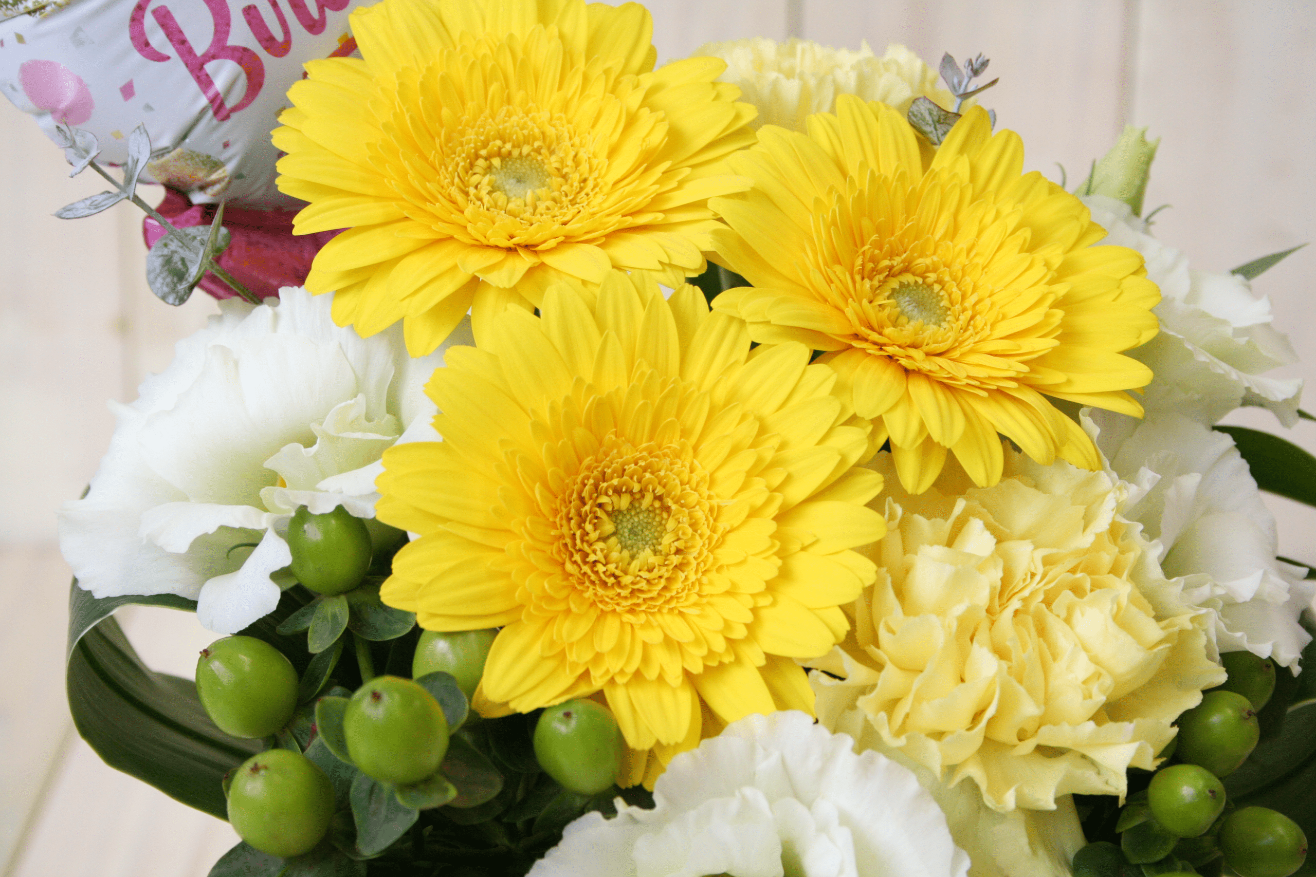 HAPPY BIRTHDAY生花アレンジメント-イエロー系 2 HAPPY BIRTHDAY生花アレンジメント-イエロー系 - 画像 (2)